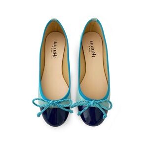 Like new ballerette AQUAMARINE LEATHER BALLET FLATS WITH TURQUOISE TOE AND BOW
